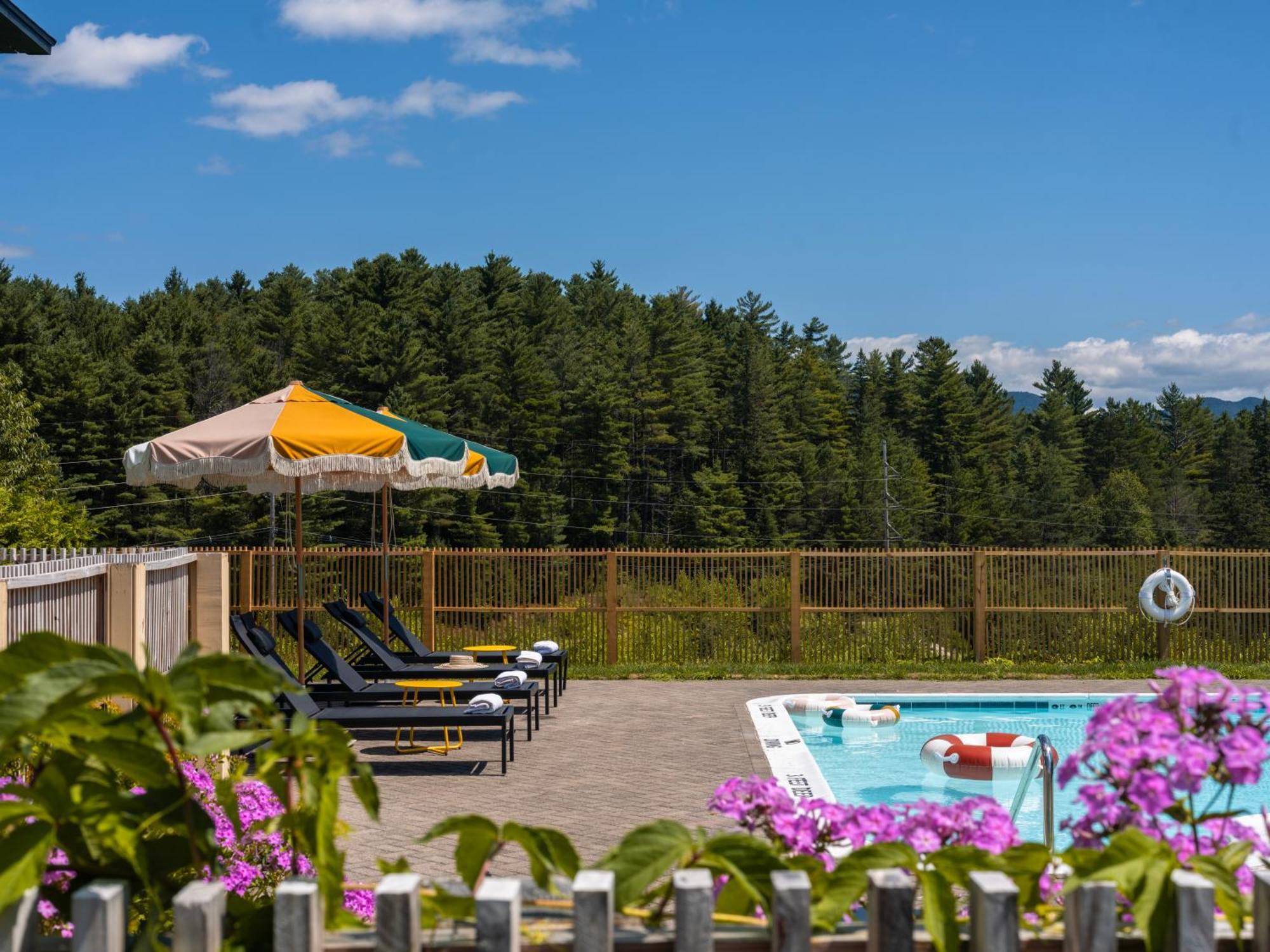 Eastwind Hotel Lake Placid Esterno foto